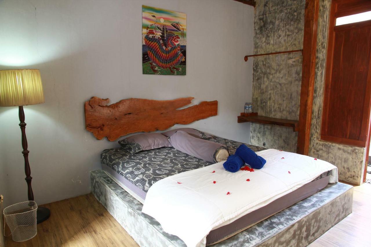 Ndalem Mj Homestay 요그야카르타 외부 사진